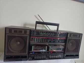 Hitachi TRK 540 E, radiomagnetofon retro kazeťák
