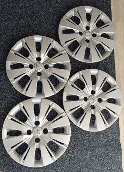 Predám používané puklice originál Toyota R15