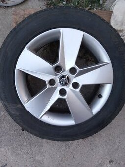 Alu disky a nove pneu r16 skoda