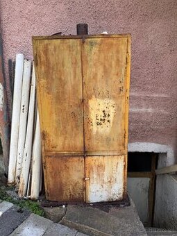 Predám plechovú udiareň