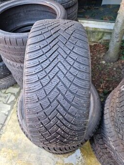 Predám zimné pneu Hankook 225/45r17,