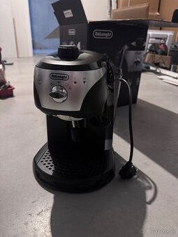 EC 221.B ESPRESSO PÁKOVÉ DELONGHI KÁVOVAR