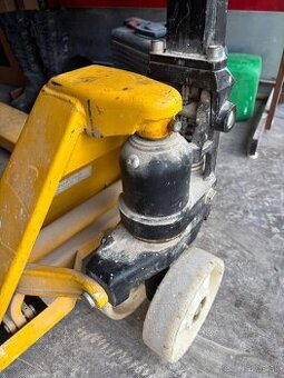 Ručný paletovací vozík