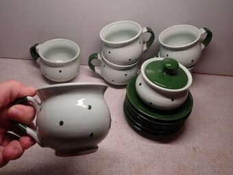 Zelená bodkovná súprava pohárov