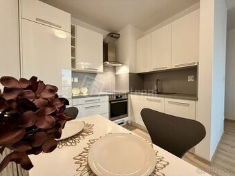 Prenájom - okamžite voľný zariadený 2 izbový byt  -…