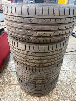 Predám letné 2 pneu 255/40R18 a 2 pneu 285/35R18