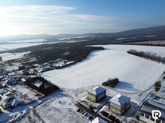 RADO | Stavebný pozemok na výstavbu RD, 9554m2, Nitrianska B