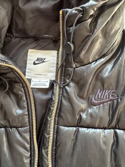 Zimna bunda Nike originál
