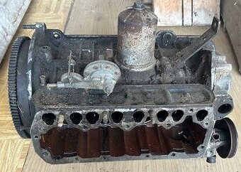 Predám originál blok motora na škoda 100 r.v.1976, iné