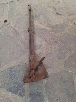 Historicka ručná brzda 1