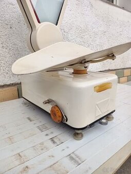 Nemocničná váha (retro)