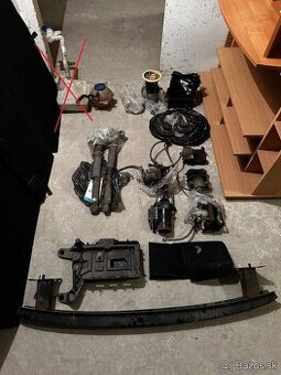 Koberec, podlaha kufra, strmene, rj golf 5 2009 combi diely