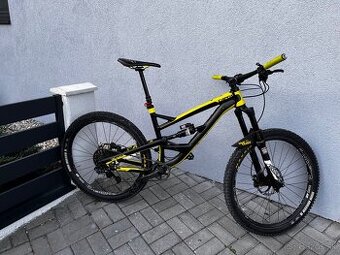 Enduro bike YT Capra AI comp 2017