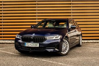 BMW Rad 5 Touring 530e Laser, v Záruke 2026, Adaptive, 4Zone