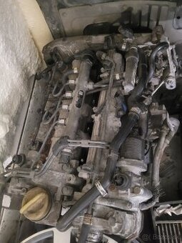 Predám kompletný motor 1,9cdti nové turbo opel alfa..