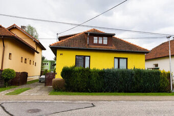 Rodinný dom so záhradou, dielňou a altánkom v obci Smižany