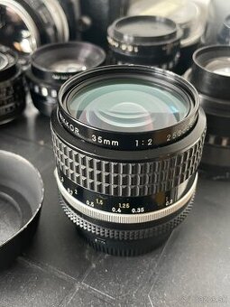 Nikkor 35mm f2 Ai-s