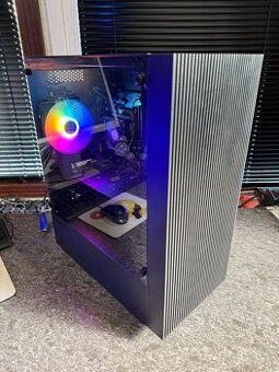 Počítač A8‑9600/8GB RAM/RX 570/120 SSD+500 HDD