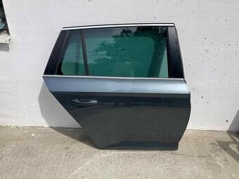 ŠKODA SUPERB 3 III KOMBI - PRAVÉ ZADNÉ DVERE