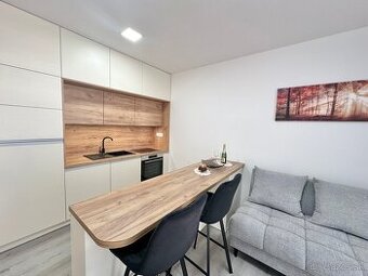 PRENÁJOM - 2-izbový byt v centre Lipt.Mikuláša