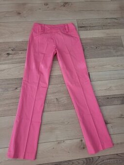 Bavlnené nohavice, nenosene, mierne elastické, veľkosť S