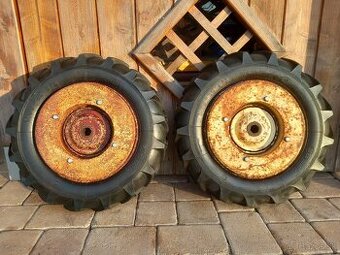 Kolesa na Vari, Terra