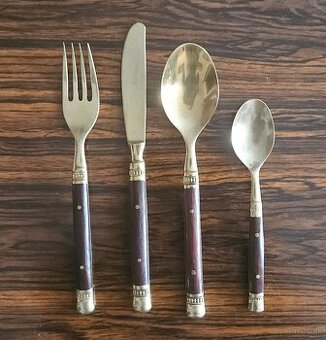 Jedálenský príbor pre 6 osôb