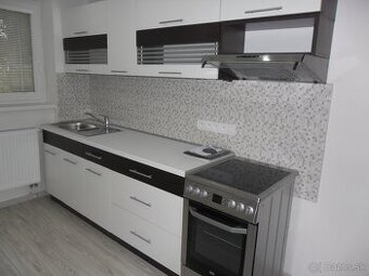 Prenájom 2-izbový byt - Želiezovce - 1