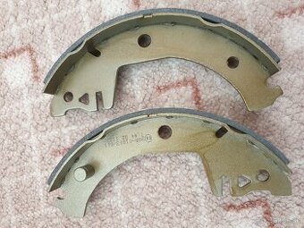 Predam brzdove oblozenie Skoda Favorit