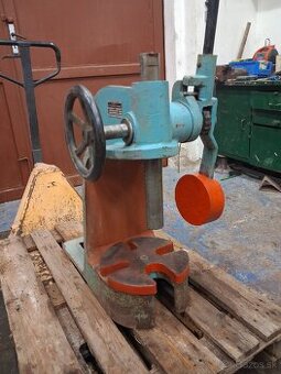 Lis LRH2 ,Hrebeňový lis, dielňa, pneuservis,pneuservis