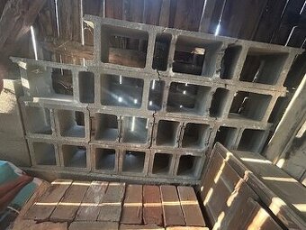 Predám Betónové DEBNIACE TVÁRNICE 50 x 30 x 25