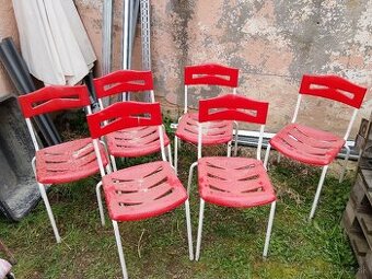 Predam zahradne stolicky