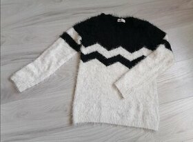 Dievčenský sveter