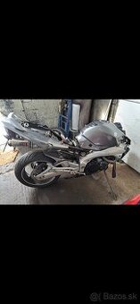Rozpredám suzuki gsr 600