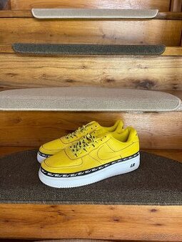 Nike Air Force 1 Low žlté [size 42/44]