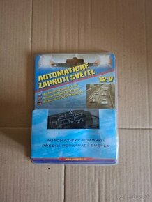 automatické zapínanie svetiel