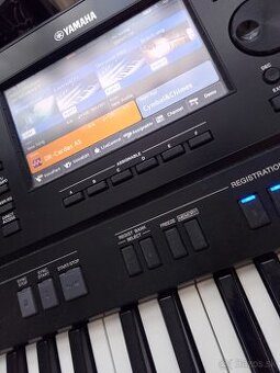 Yamaha psr sx700