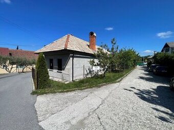 STARŠÍ RODINNÝ DOM - CHALUPA - MALÁ LEHOTKA