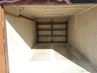 Garáž v centre mesta – Krivá ul., 18 m², osobné vlastníctvo