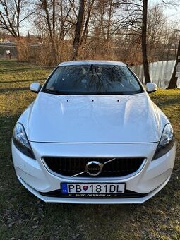 Volvo V40 D2 2.0L 120k Momentum 2017