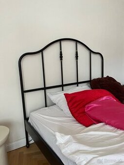 Postel ikea Sagstua 140x200