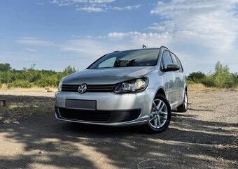 VOLKSWAGEN TOURAN 2.0TDI 7- miestne COMFORTLINE