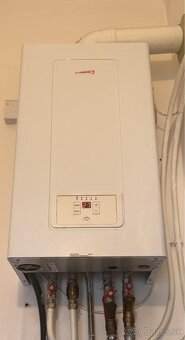 Používaný plynový závesný kotol Protherm Lev 24 KKV