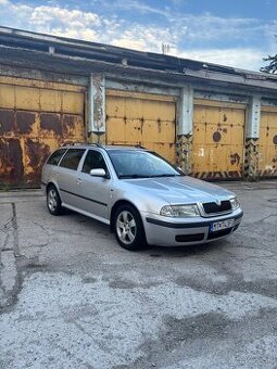 Škoda Octavia 1
