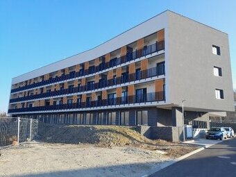 3-izbový byt v Záhorskej Bystrici s predzáhradkou-NA PREDAJ