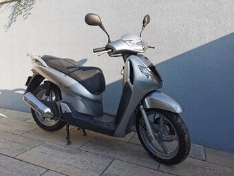 Honda SH 125i, r. v. 2006