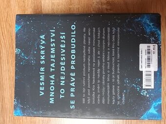 Predam Spát v moři hvězd-Christopher Paolini