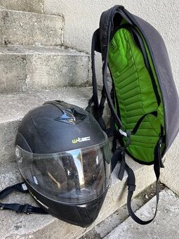 Predam helmu a plachtu na motorku