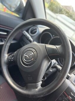 Mazda 3 2.0 GTA - Rozpredam na diely interier