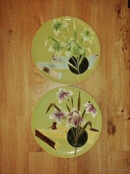 Staré párové taniere.